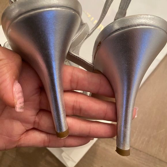 Giuseppe Zanotti silver heels - Picture 4 of 8